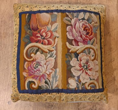 Coussin en Tapisserie Aubusson Coussin en Tapisserie Aubusson