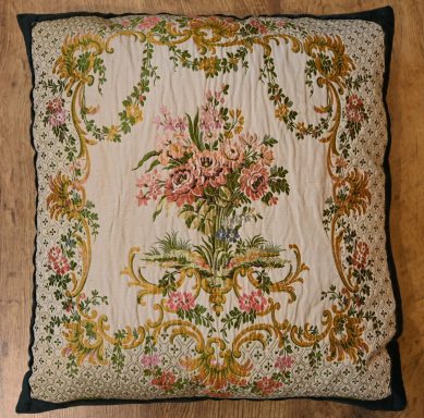 Coussin en Tissus de 19e.s Coussin en Tissus de 19e.s