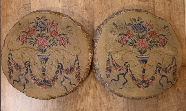Paire de coussin - N° 1256 Paire de coussin en tapisserie