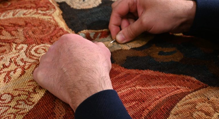 Tapisserie Tapis 

Nettoyage Restauration

Expertise Estimation 